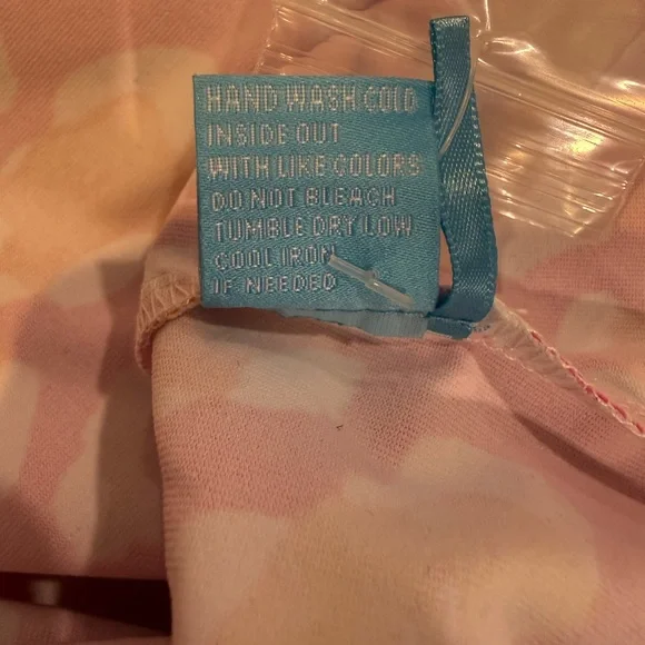 J McLaughlin Pink and Orange Leopard Print Top-Size Medium - Picture 5 of 7